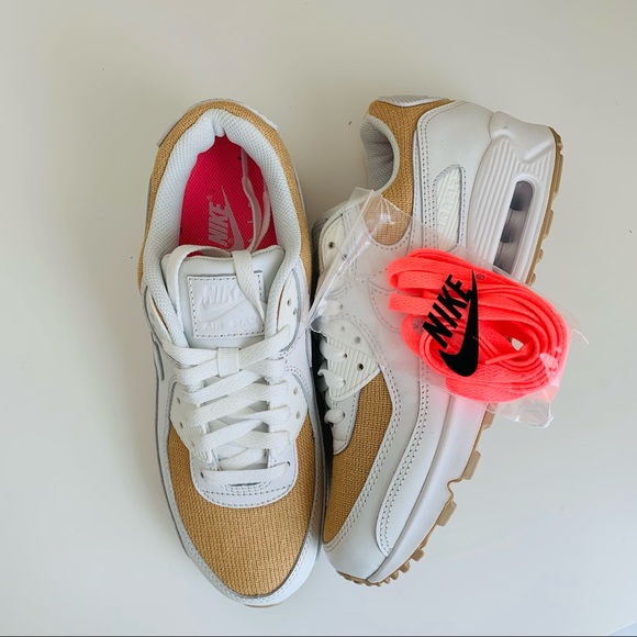 Nike Air Max 90 - Picture 5 of 9